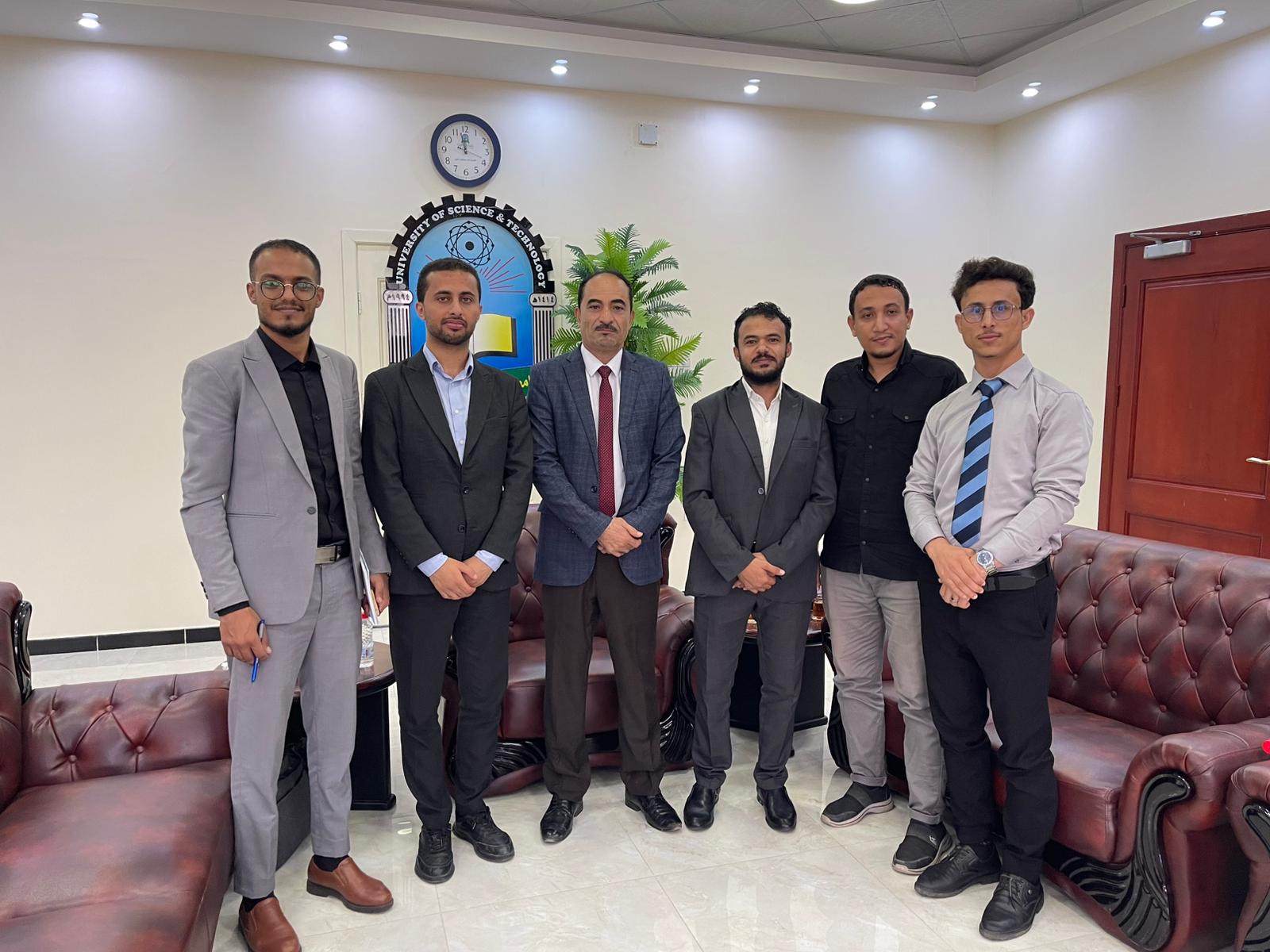  President of the Yemeni Students Union in Indonesia Participates in Delegation Visit to the University of Science and Technology